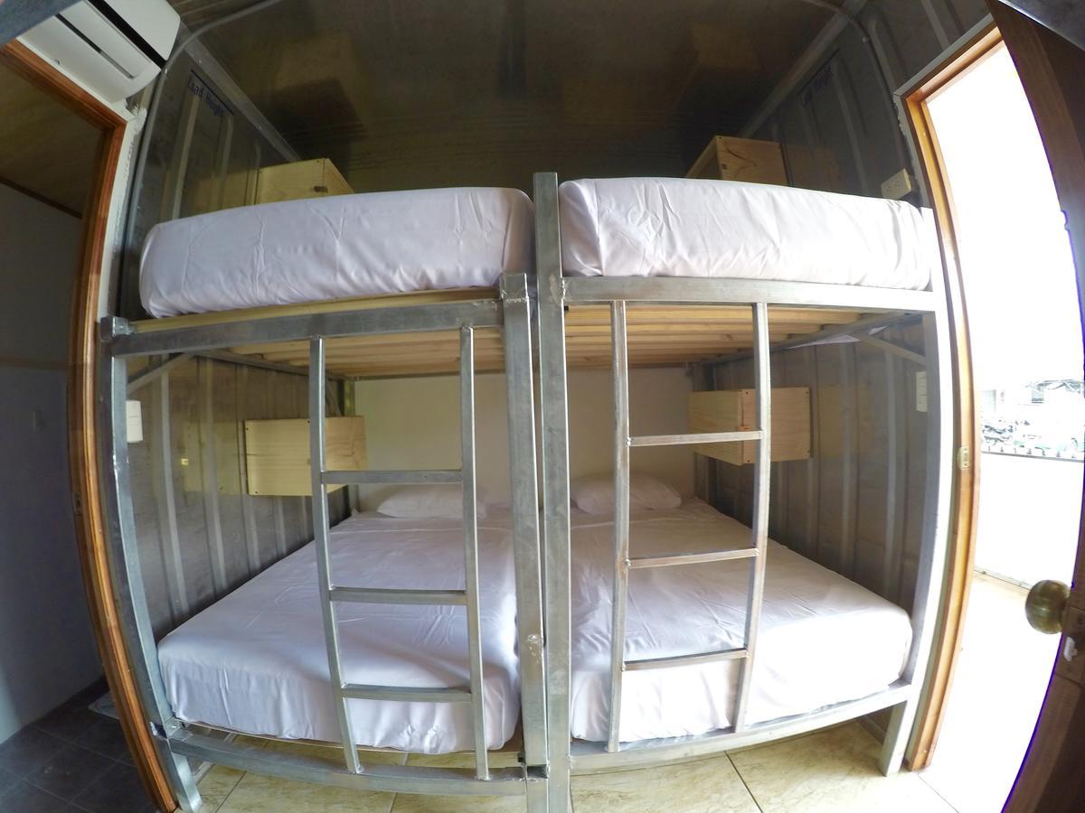 Arenal Container Hostel Ла Фортуна Экстерьер фото