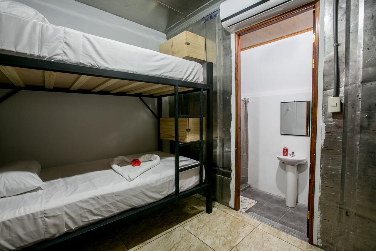 Arenal Container Hostel Ла Фортуна Экстерьер фото
