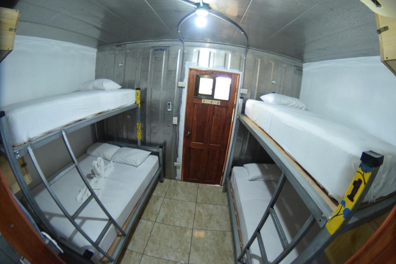 Arenal Container Hostel Ла Фортуна Экстерьер фото
