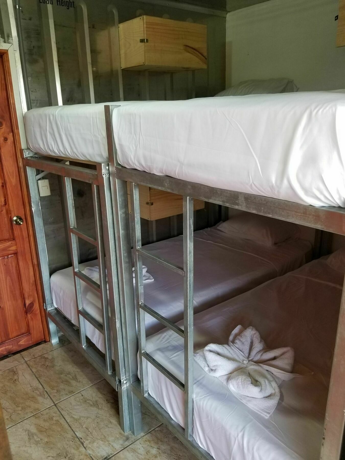 Arenal Container Hostel Ла Фортуна Экстерьер фото