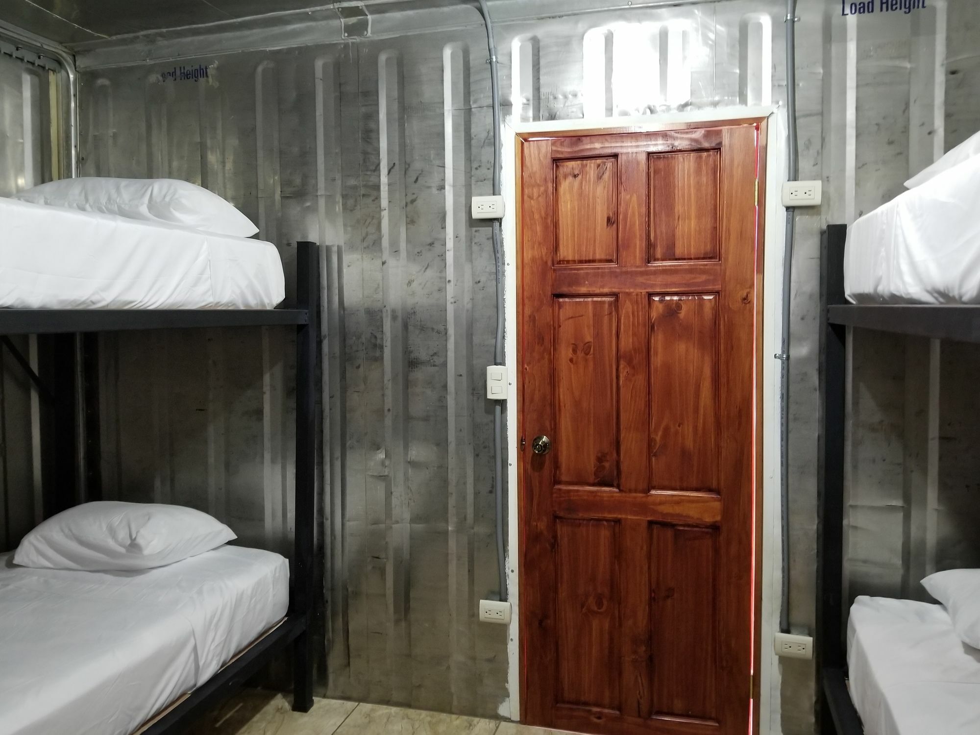 Arenal Container Hostel Ла Фортуна Экстерьер фото