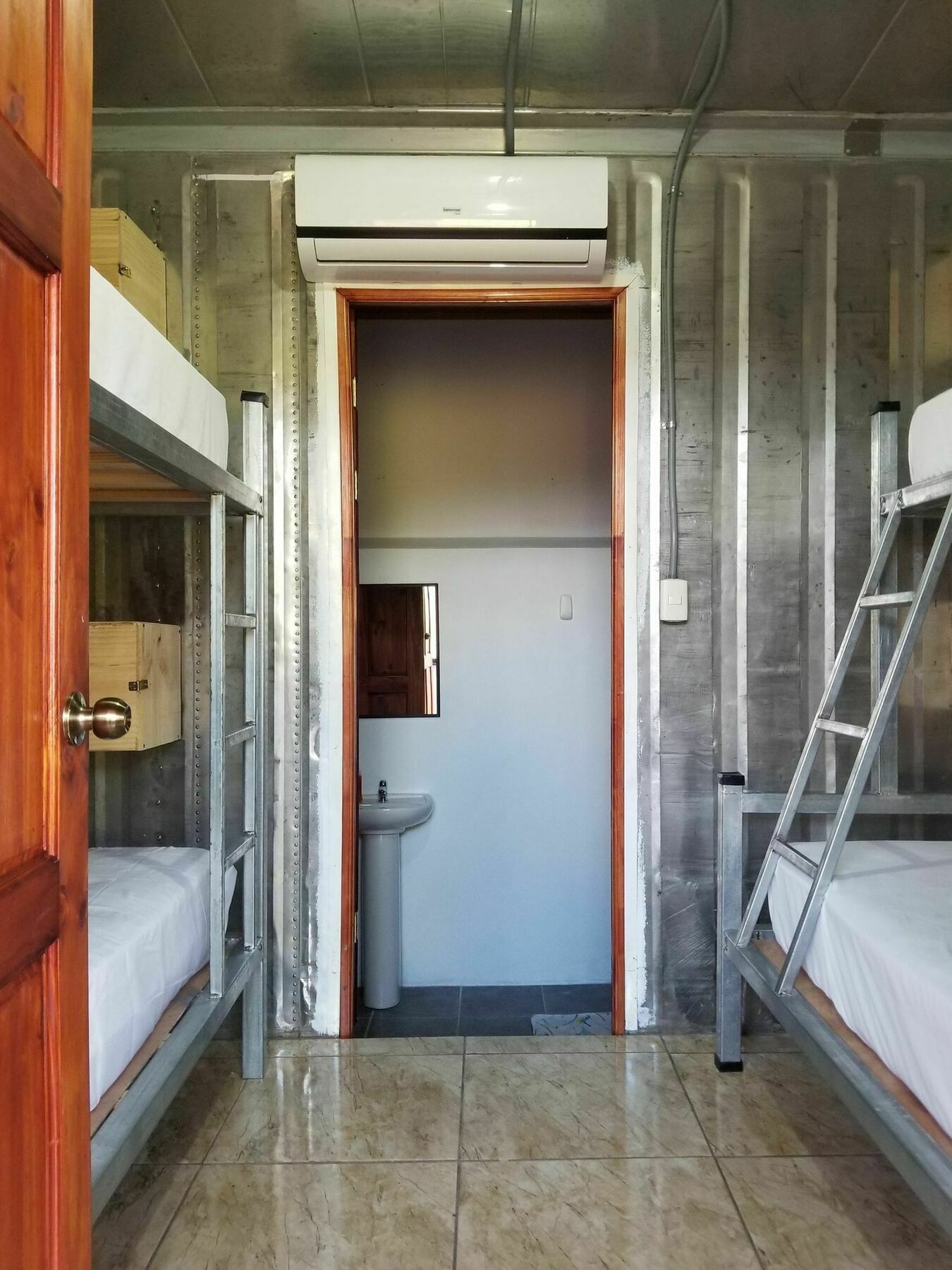 Arenal Container Hostel Ла Фортуна Экстерьер фото